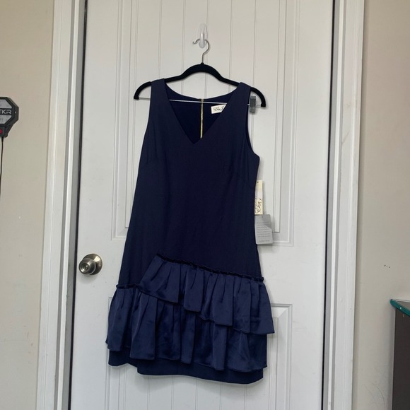 Eliza J Navy Blue Dress Ruffle peplum Sleeveless‎ Party Cocktail Size 6 guest - Picture 2 of 10